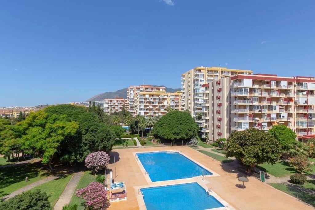 Benalmadena Costa-Luminoso-Vistas Al Mar Apartment Luaran gambar